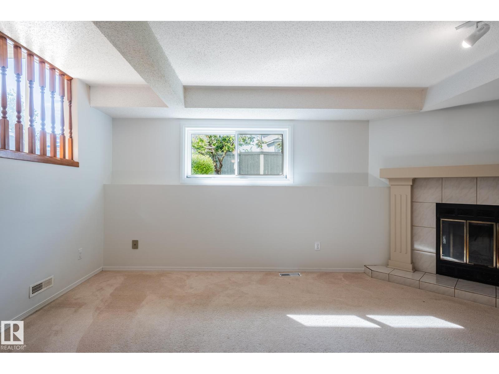 435 Ormsby Rd W Nw Property Photo 35