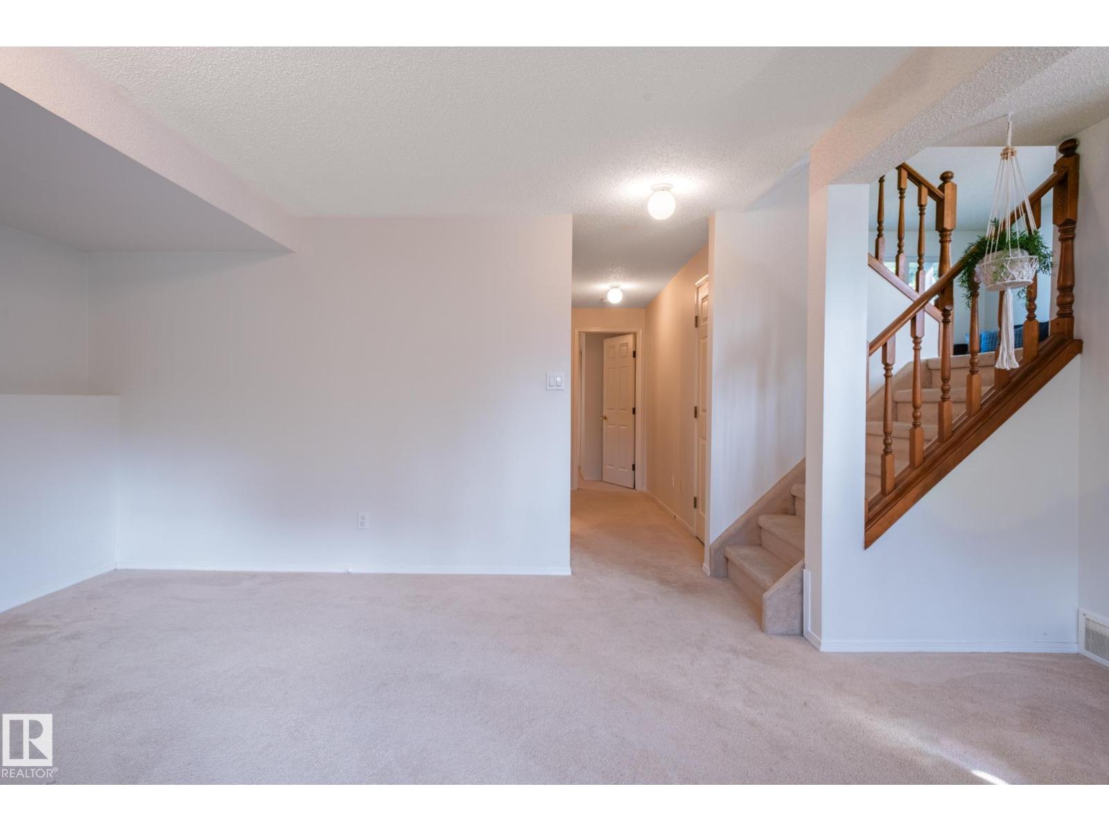 435 Ormsby Rd W Nw Property Photo 37