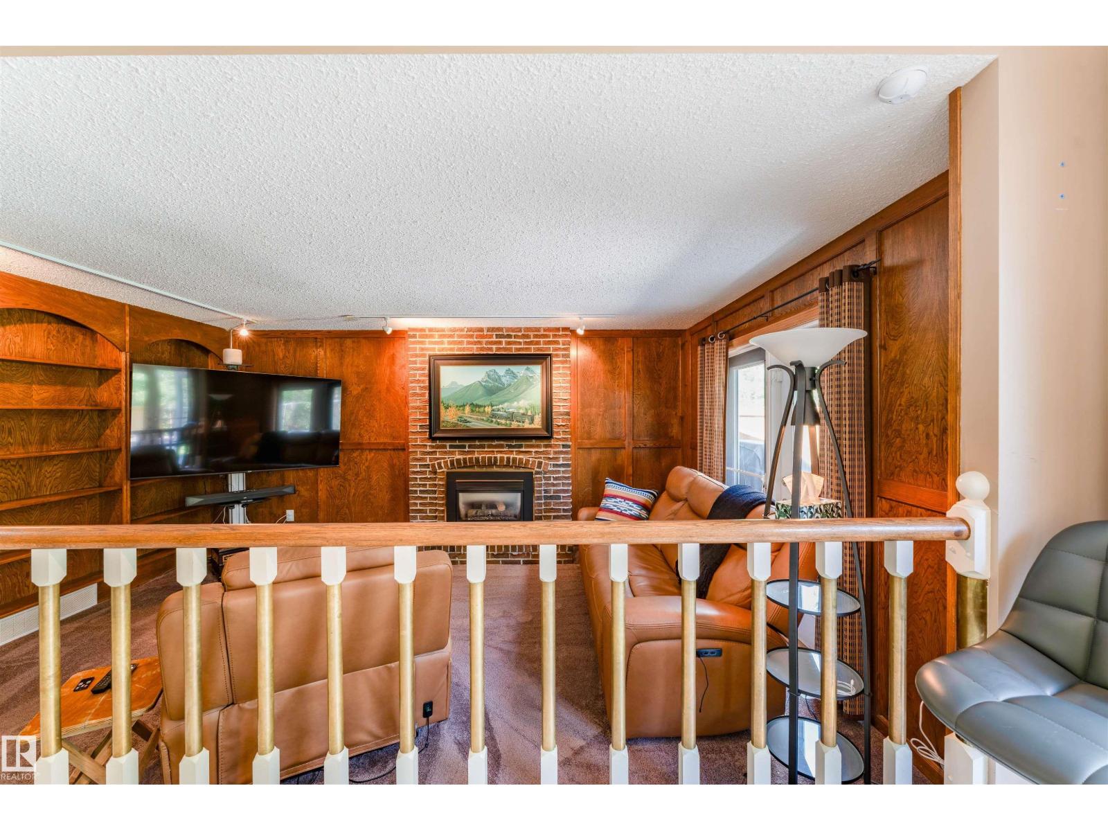 190 Gariepy Cr Nw Property Photo 18