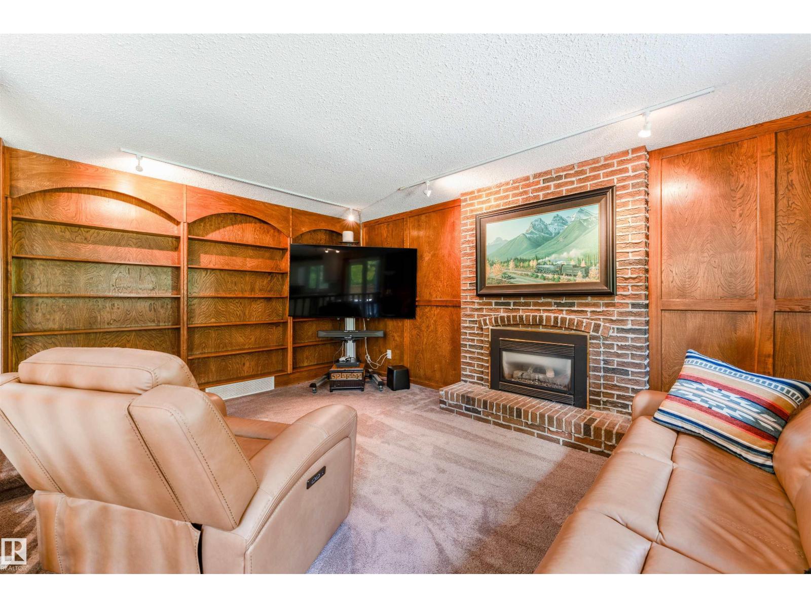 190 Gariepy Cr Nw Property Photo 20