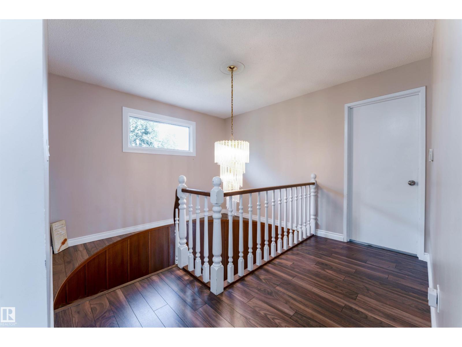 190 Gariepy Cr Nw Property Photo 26