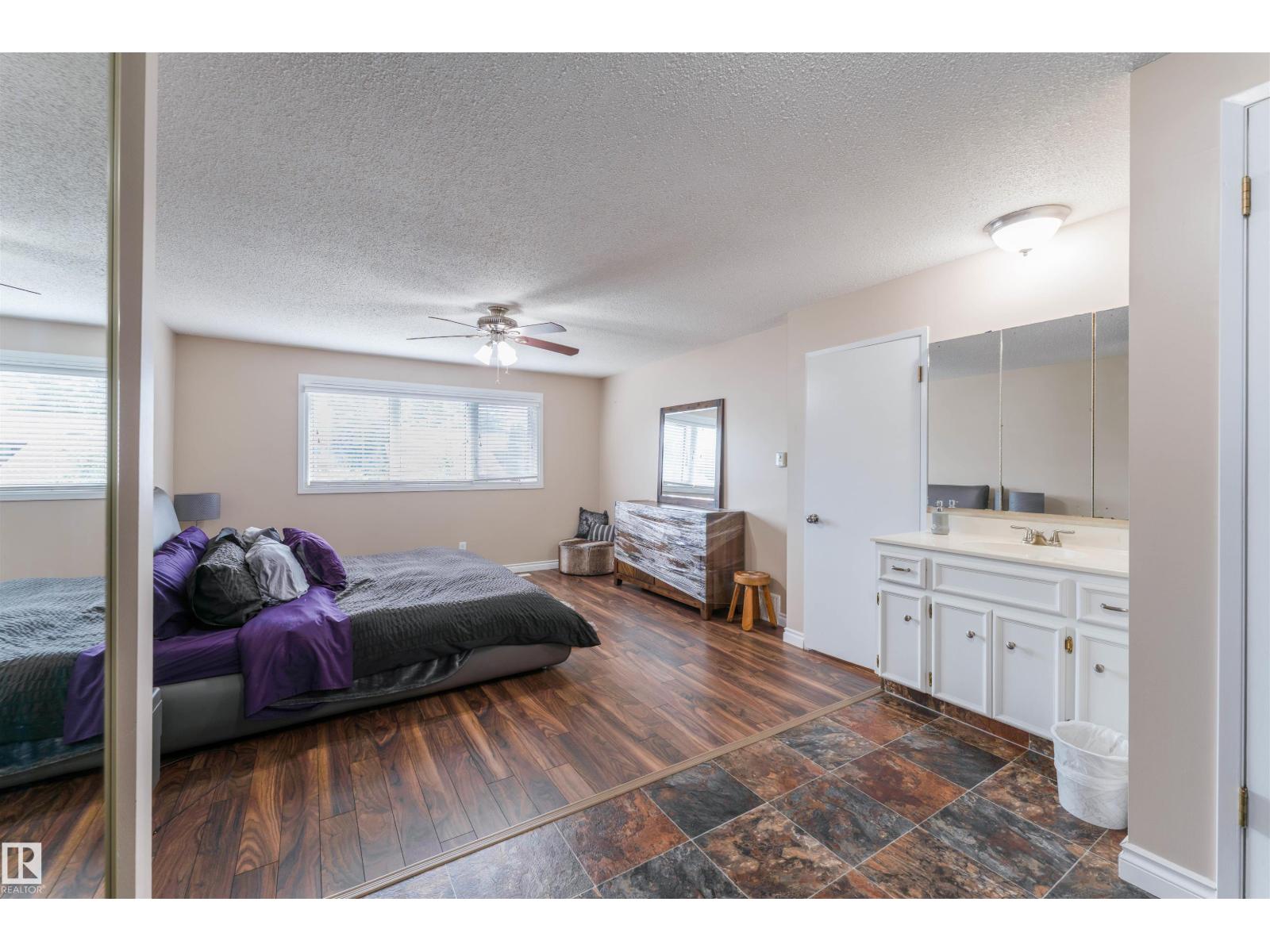 190 Gariepy Cr Nw Property Photo 28