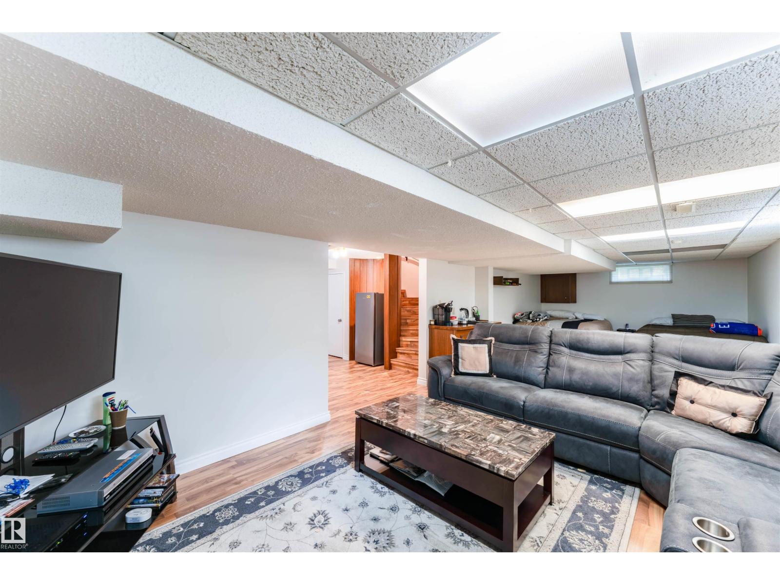 190 Gariepy Cr Nw Property Photo 47