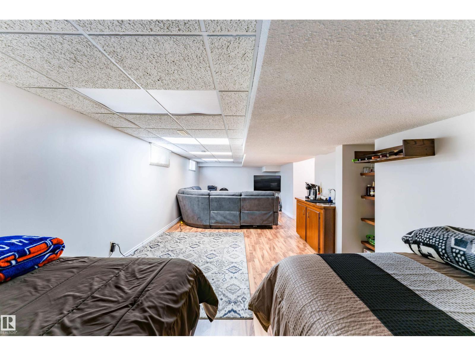 190 Gariepy Cr Nw Property Photo 48