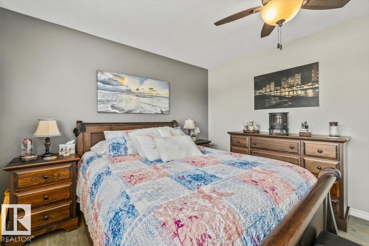 7408 133 Av Nw Property Photo 16