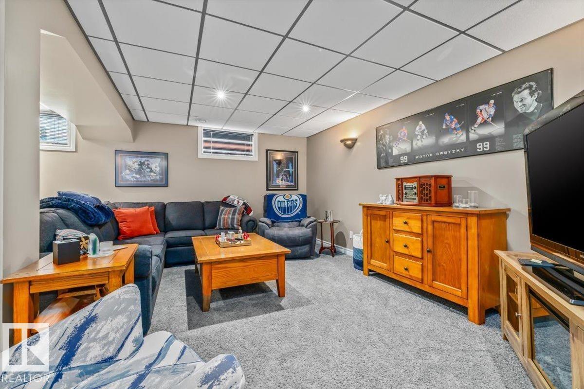 7408 133 Av Nw Property Photo 21