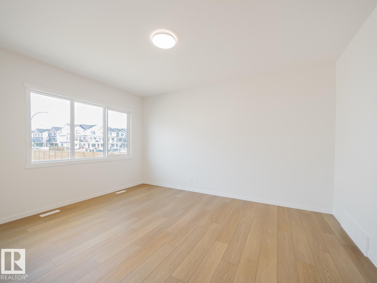 76 Nerine Cr Property Photo 17