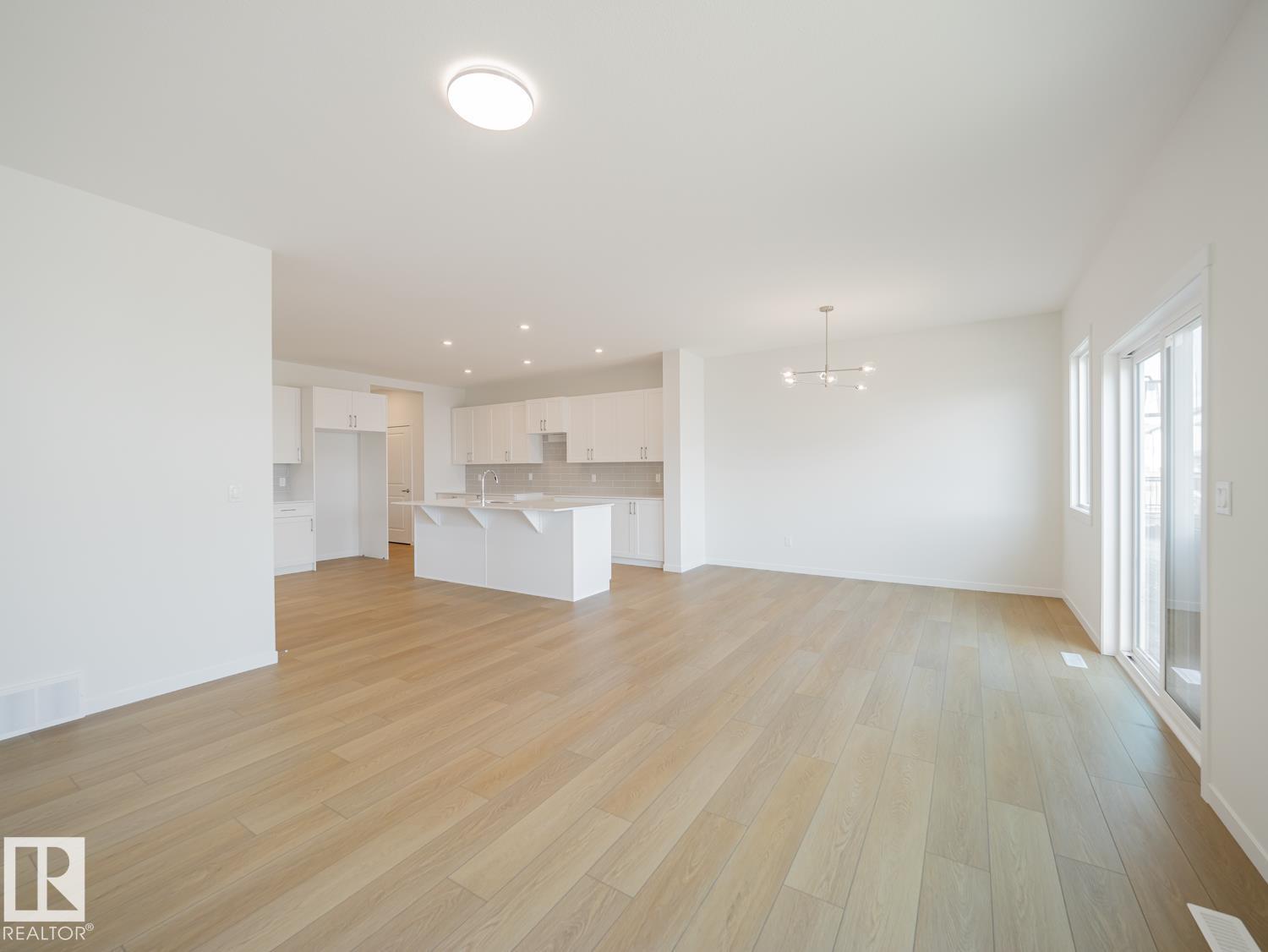 76 Nerine Cr Property Photo 18