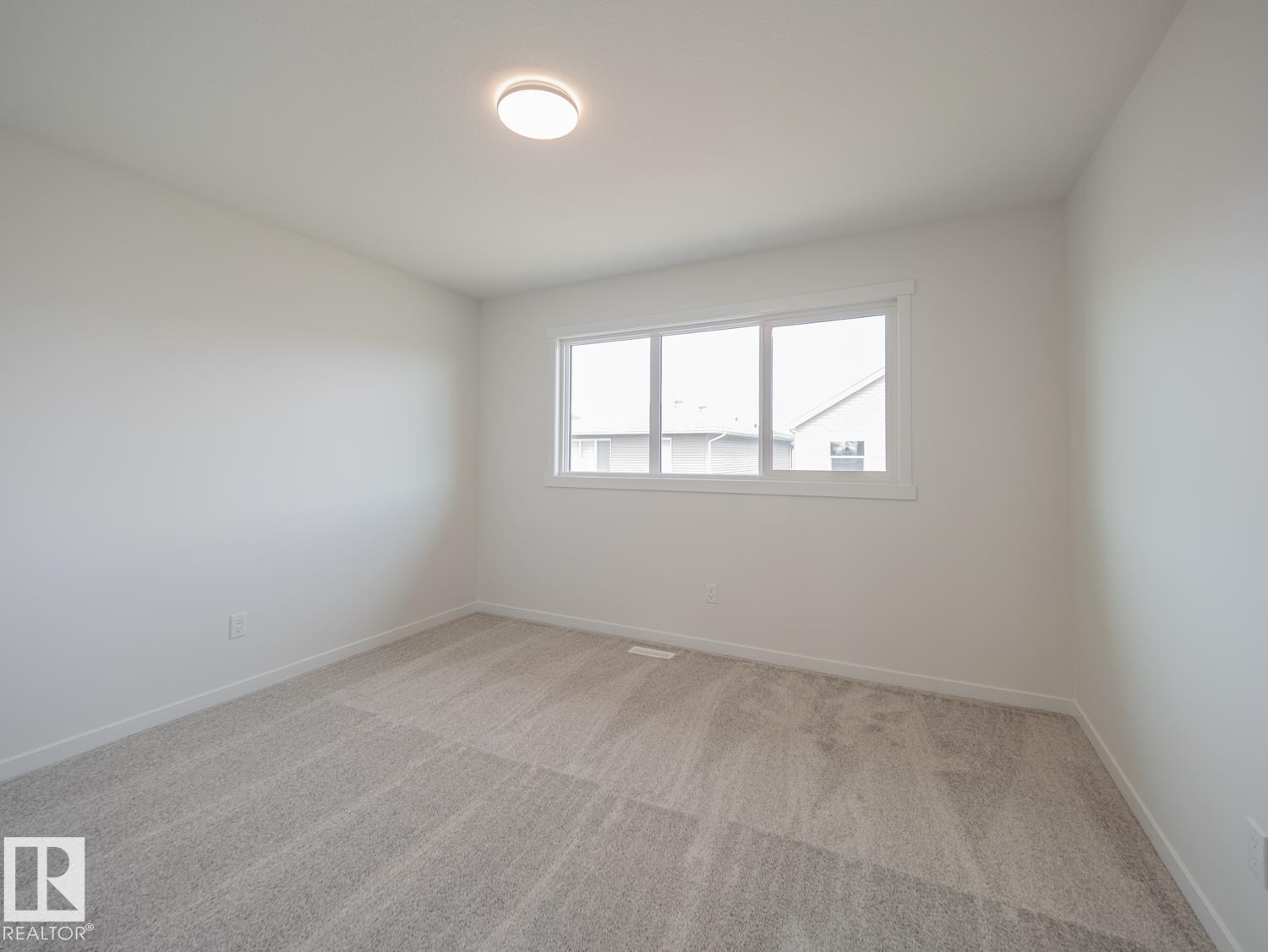 76 Nerine Cr Property Photo 37