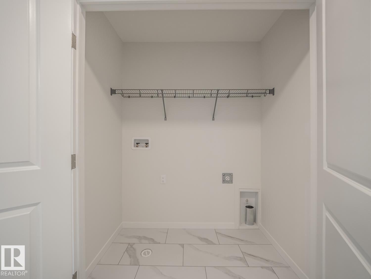 76 Nerine Cr Property Photo 39