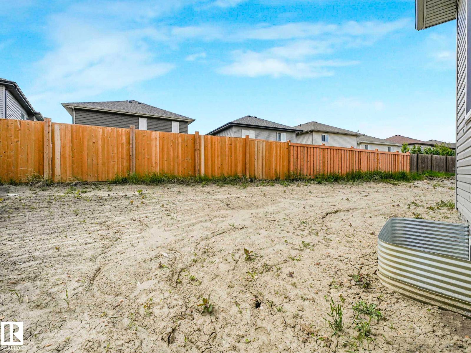 22 Dalquist Bay Property Photo 30