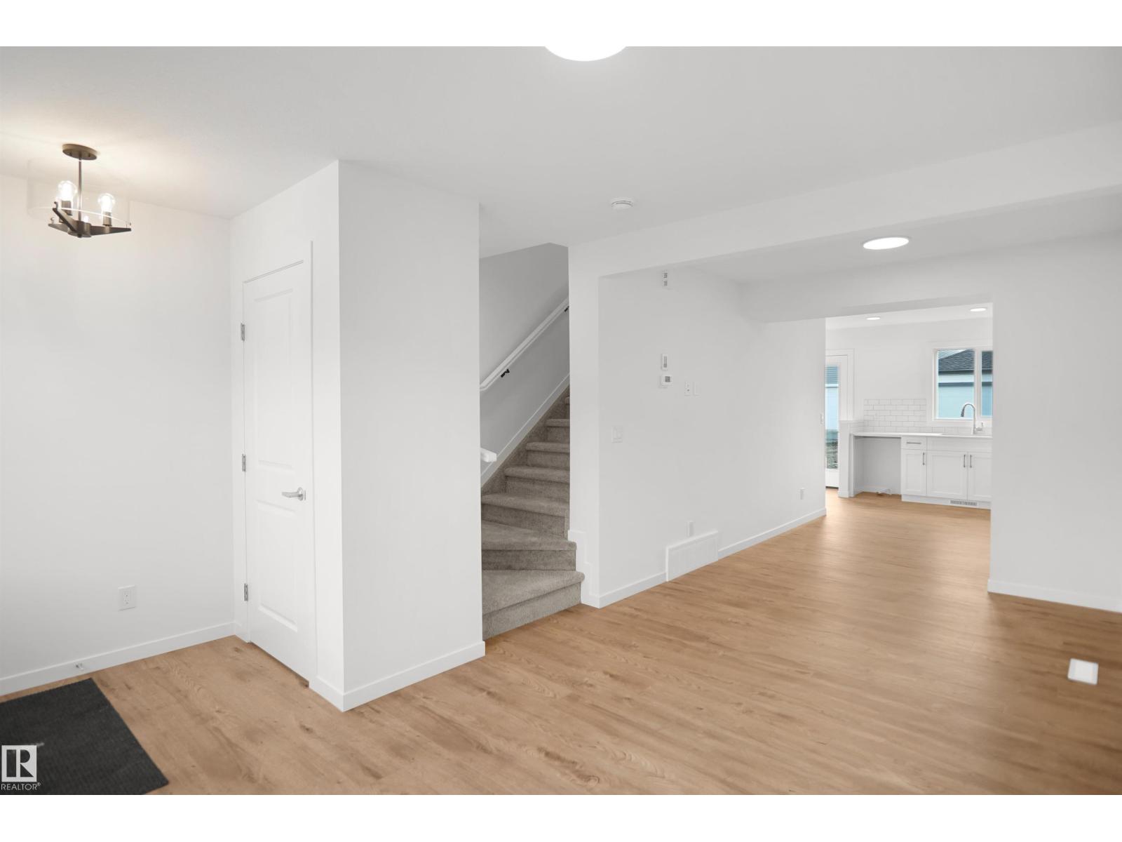 2115 210 St Nw Property Photo 4