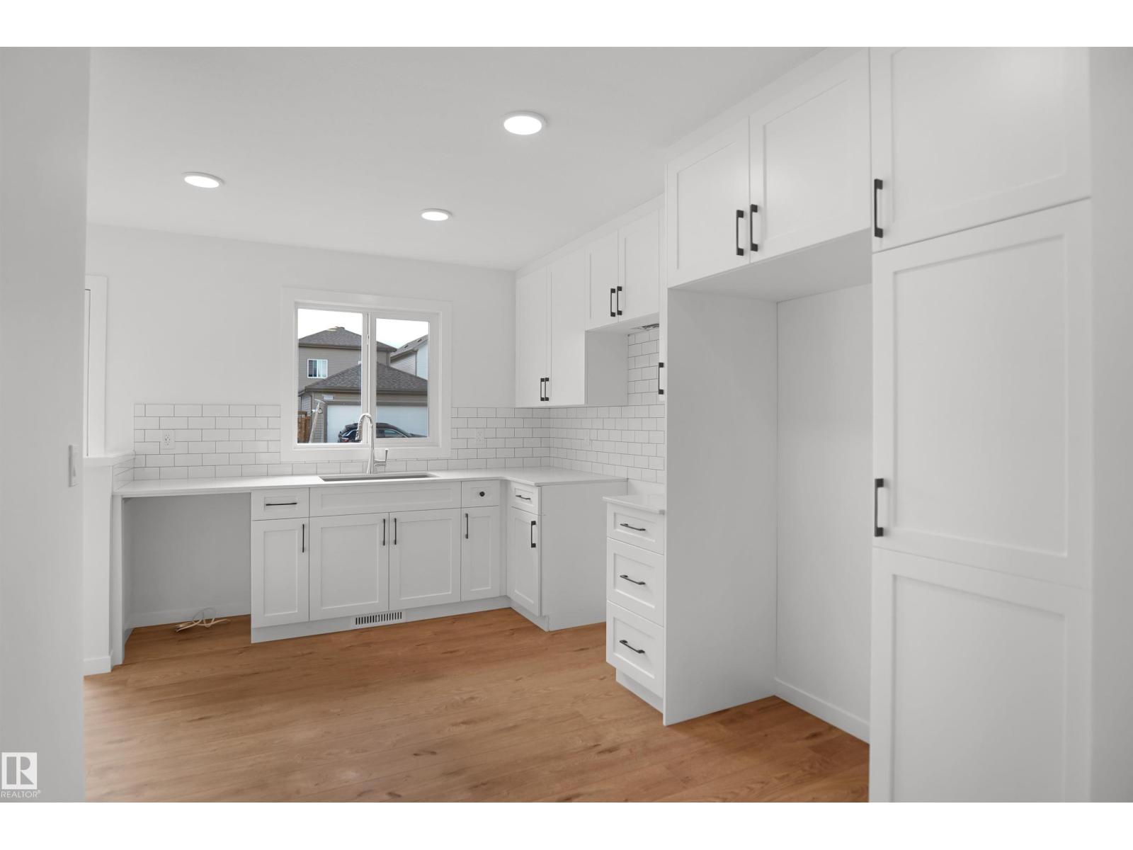 2115 210 St Nw Property Photo 10