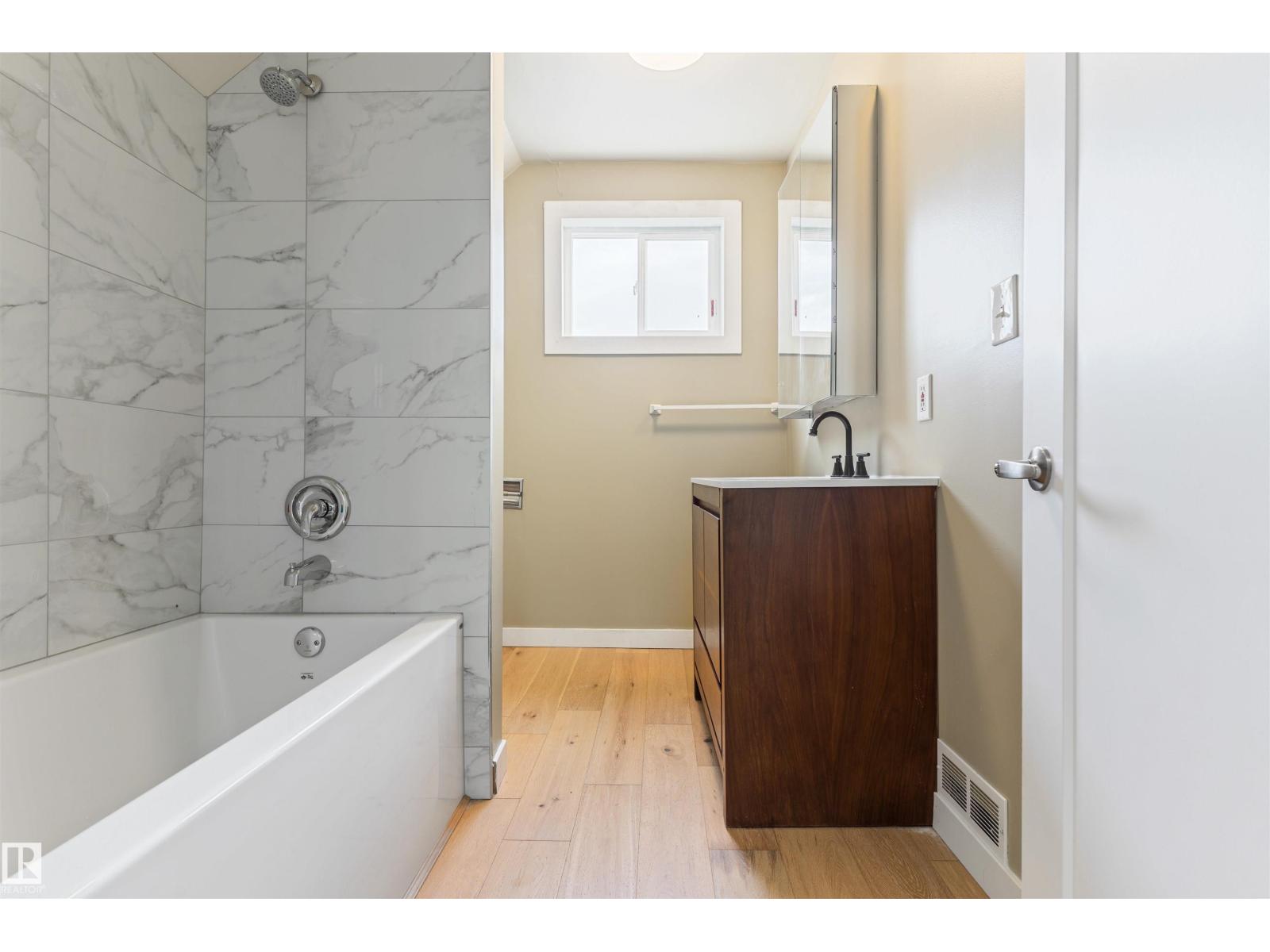 12337 128 Av Nw Property Photo 12