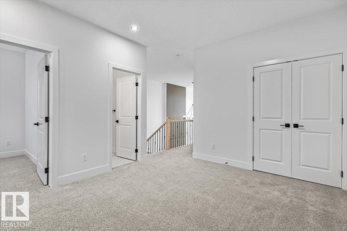 29 Foxtail Rd Property Photo 17