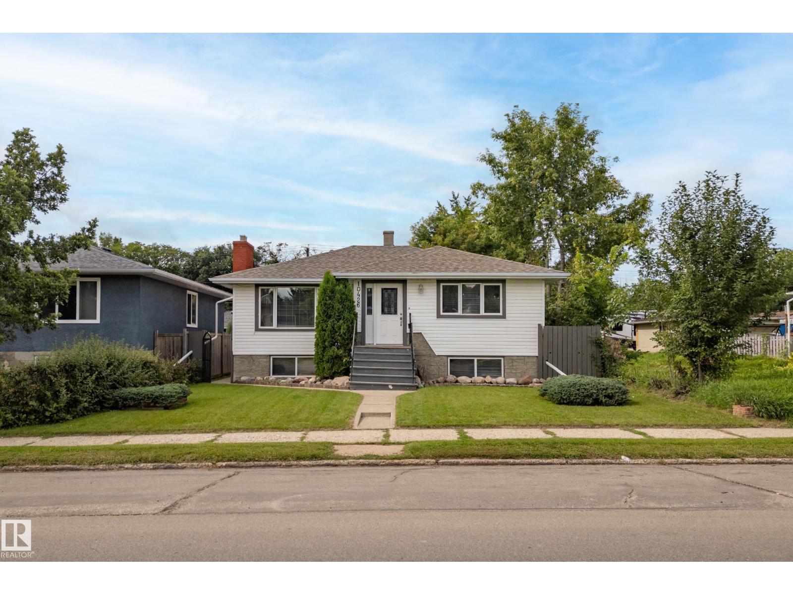10426 79 St Nw Property Photo 10