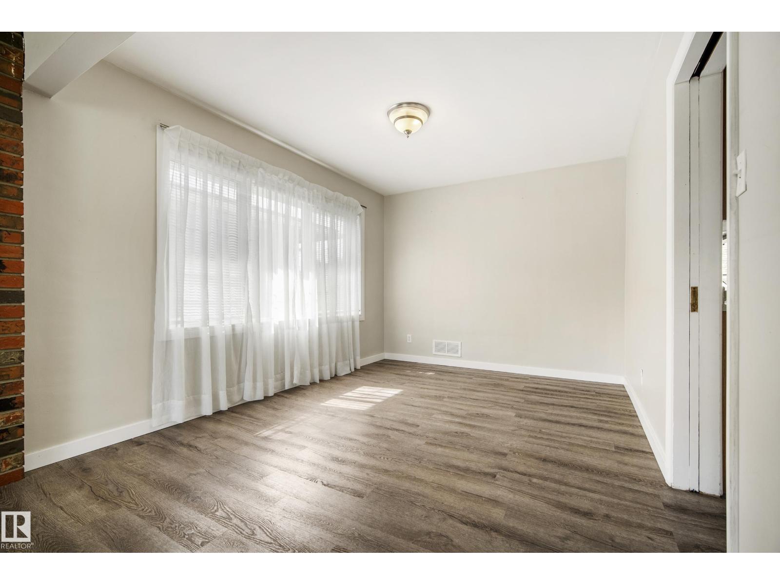 10426 79 St Nw Property Photo 27