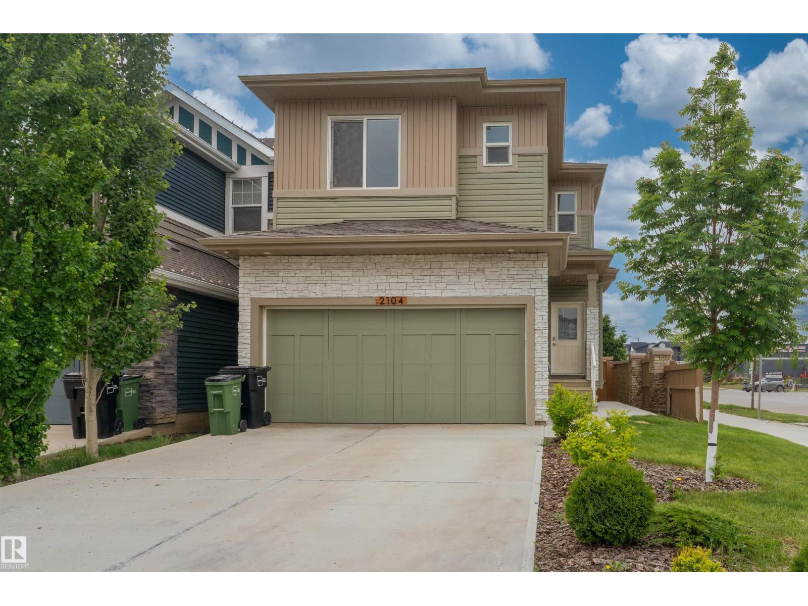 2104 160 St Sw Property Photo 3