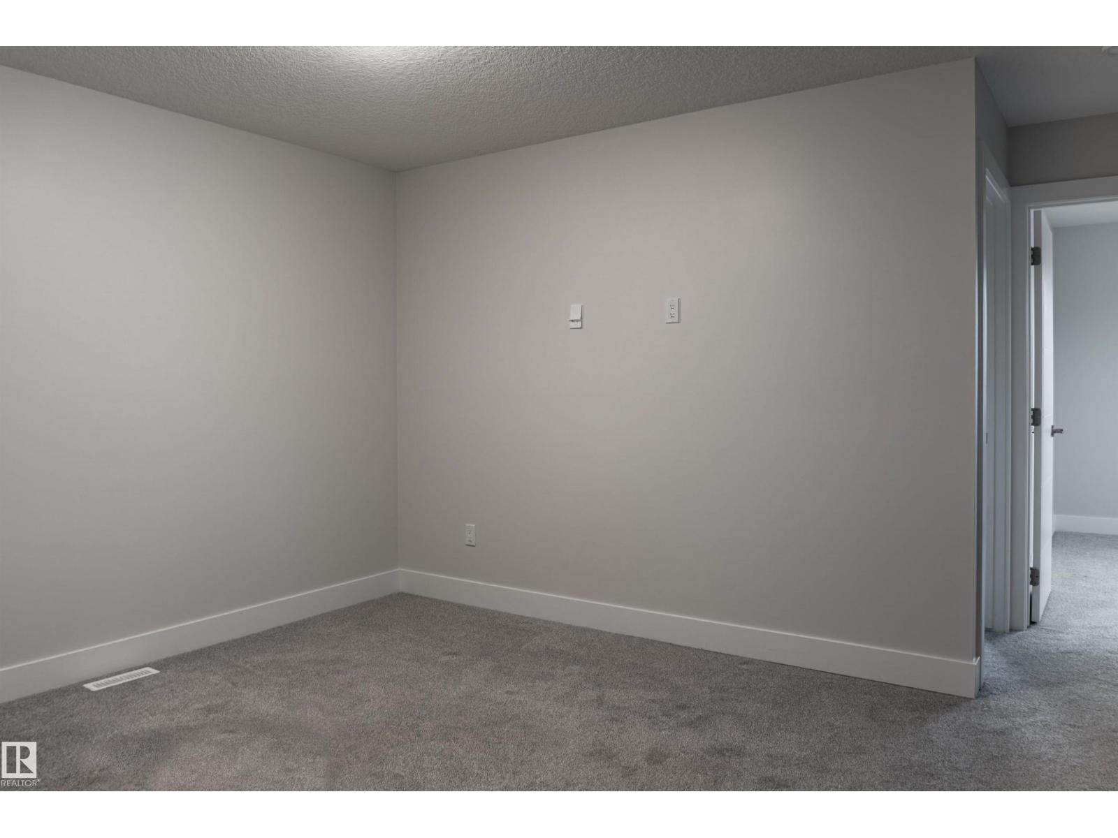 2104 160 St Sw Property Photo 16