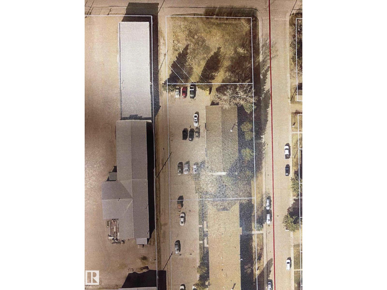 4019 47 St Property Photo 3