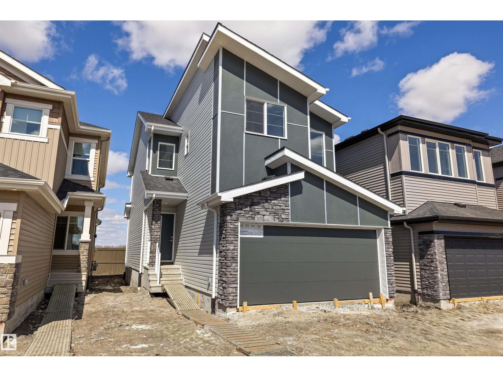 8616 183 Av Nw Property Photo 2
