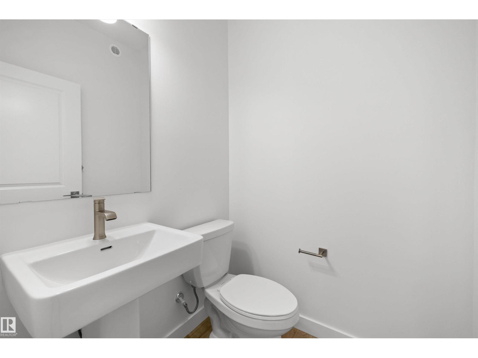 8616 183 Av Nw Property Photo 7