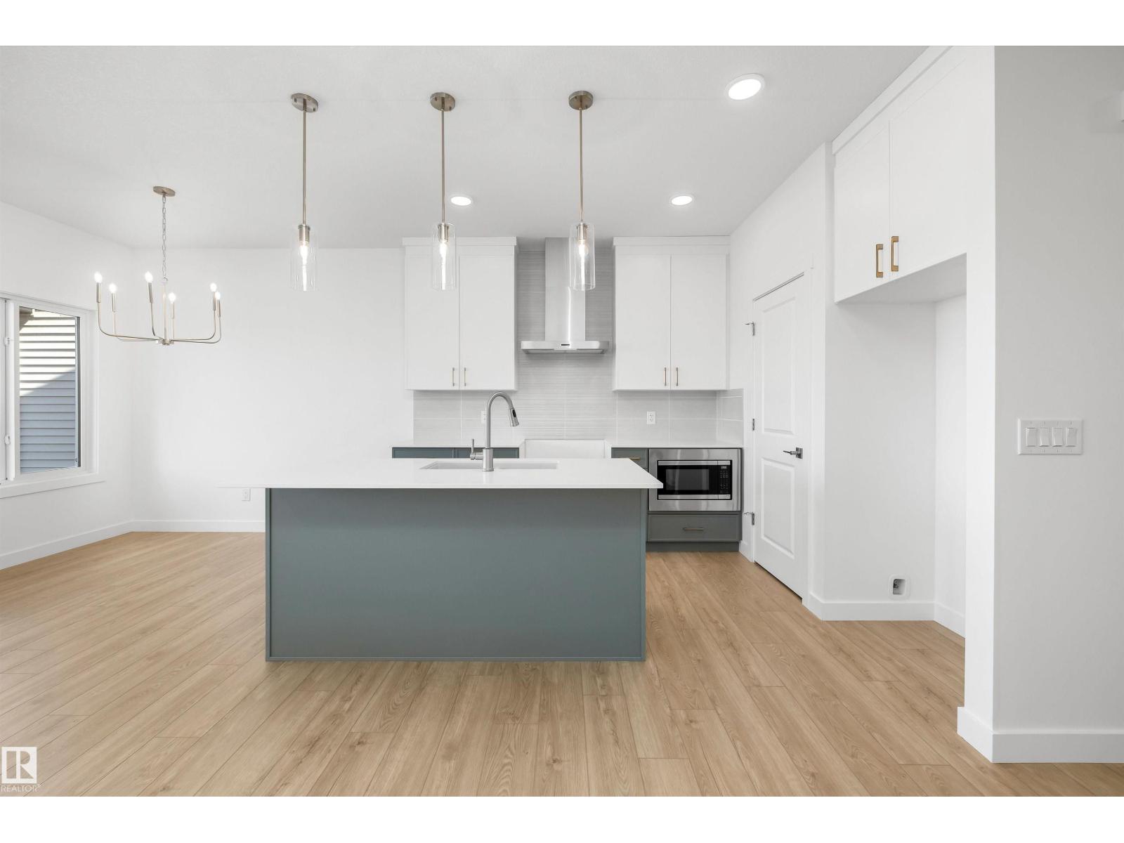 8616 183 Av Nw Property Photo 9