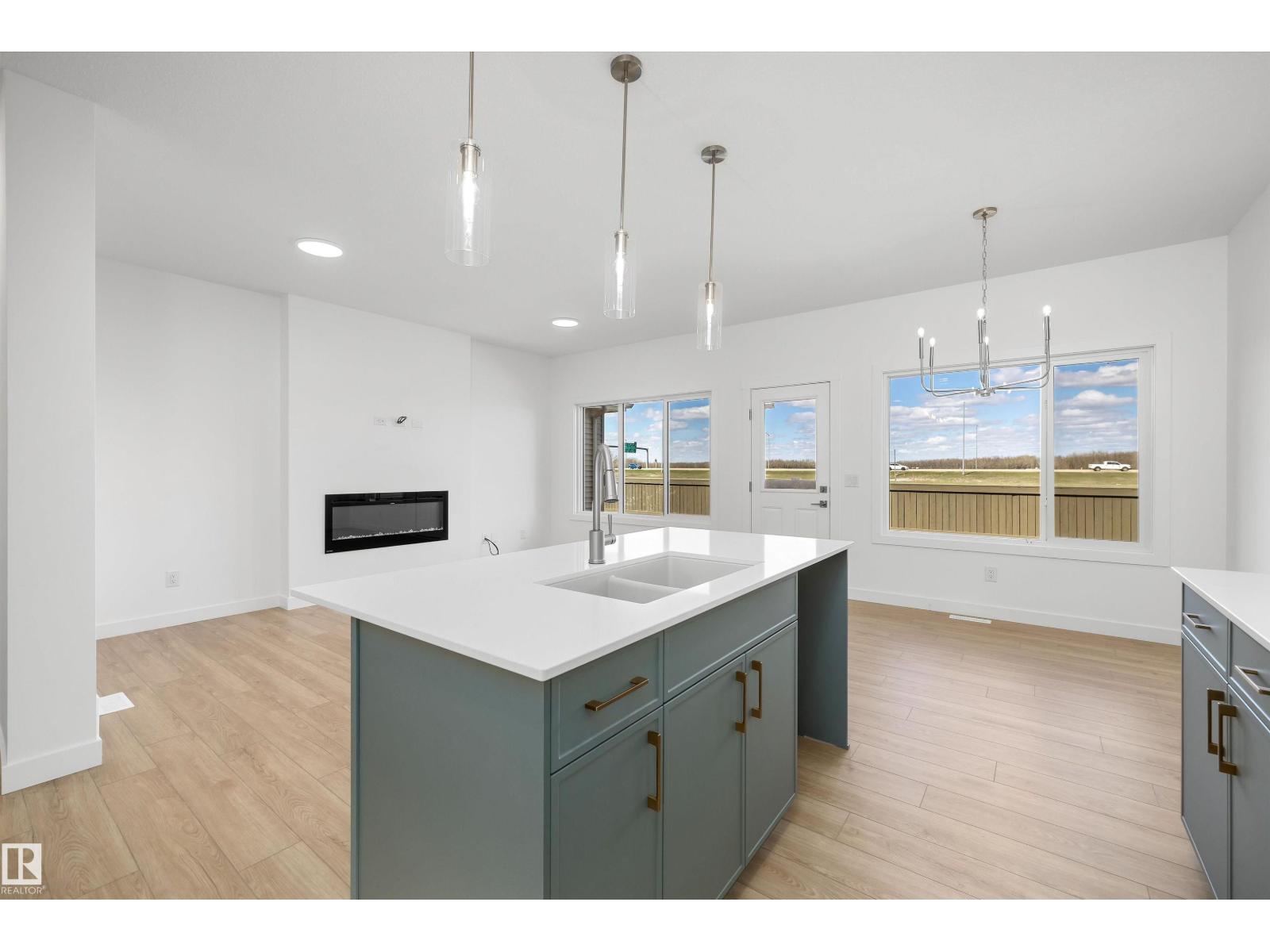 8616 183 Av Nw Property Photo 14