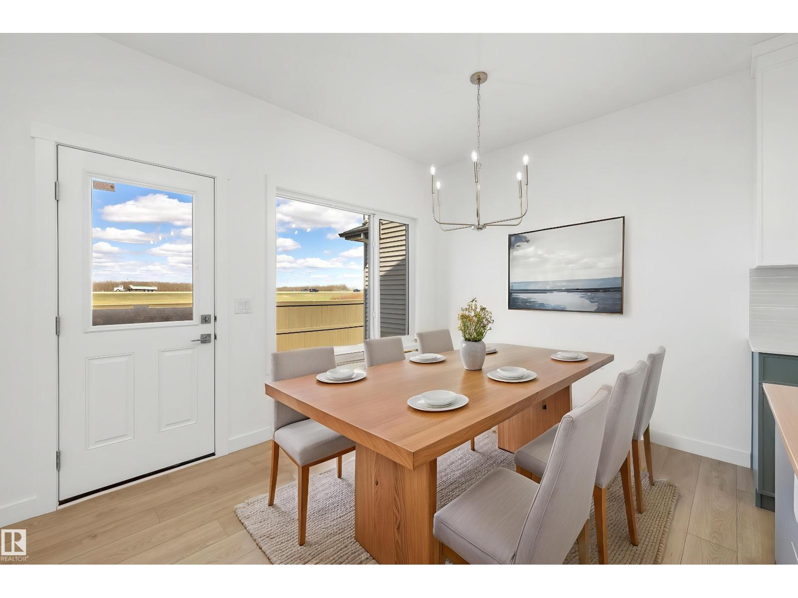 8616 183 Av Nw Property Photo 16