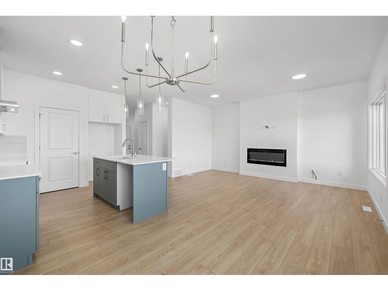 8616 183 Av Nw Property Photo 17