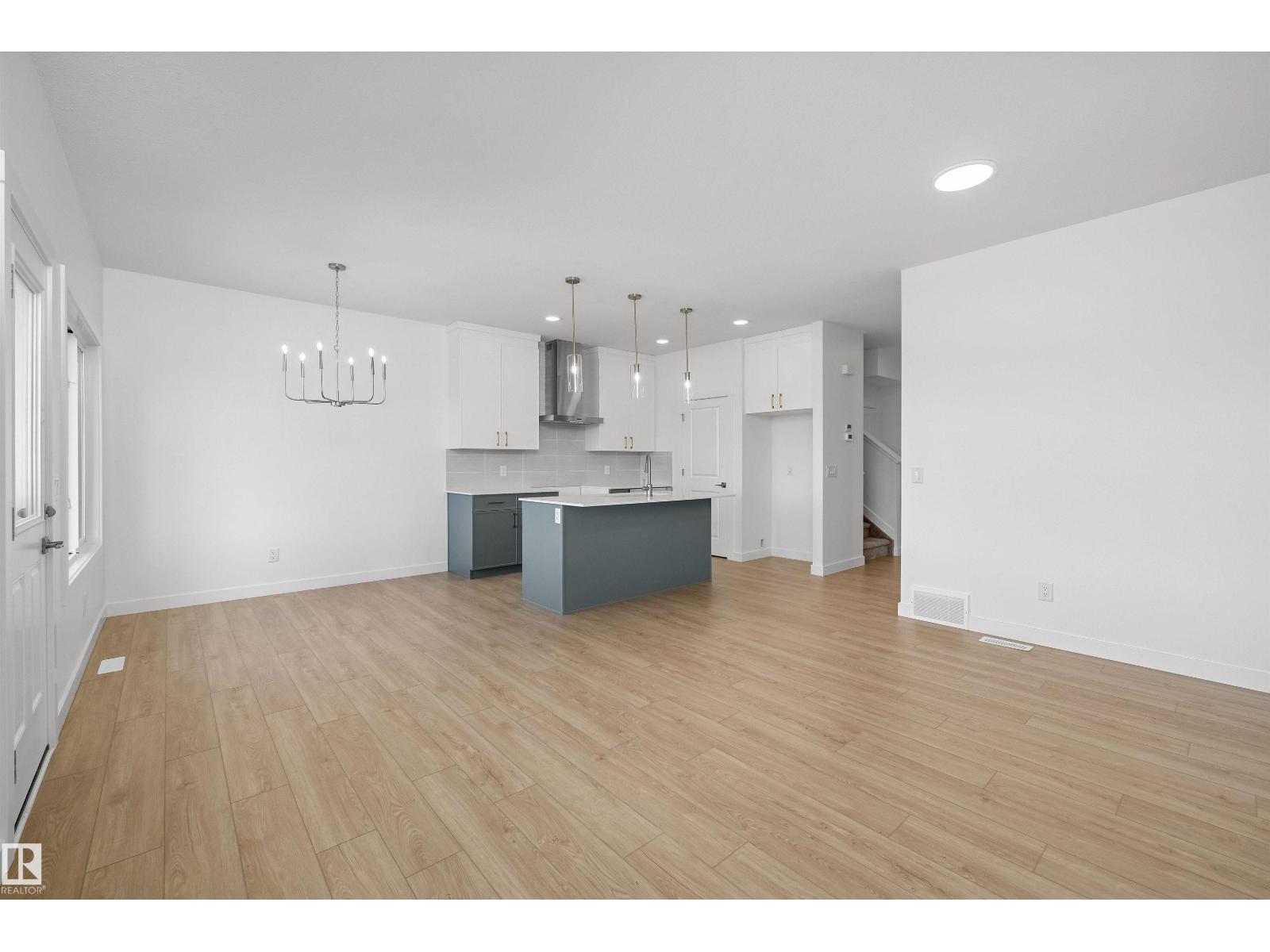 8616 183 Av Nw Property Photo 21