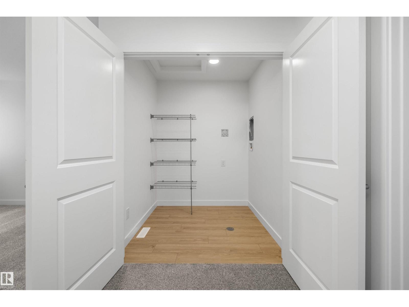 8616 183 Av Nw Property Photo 33
