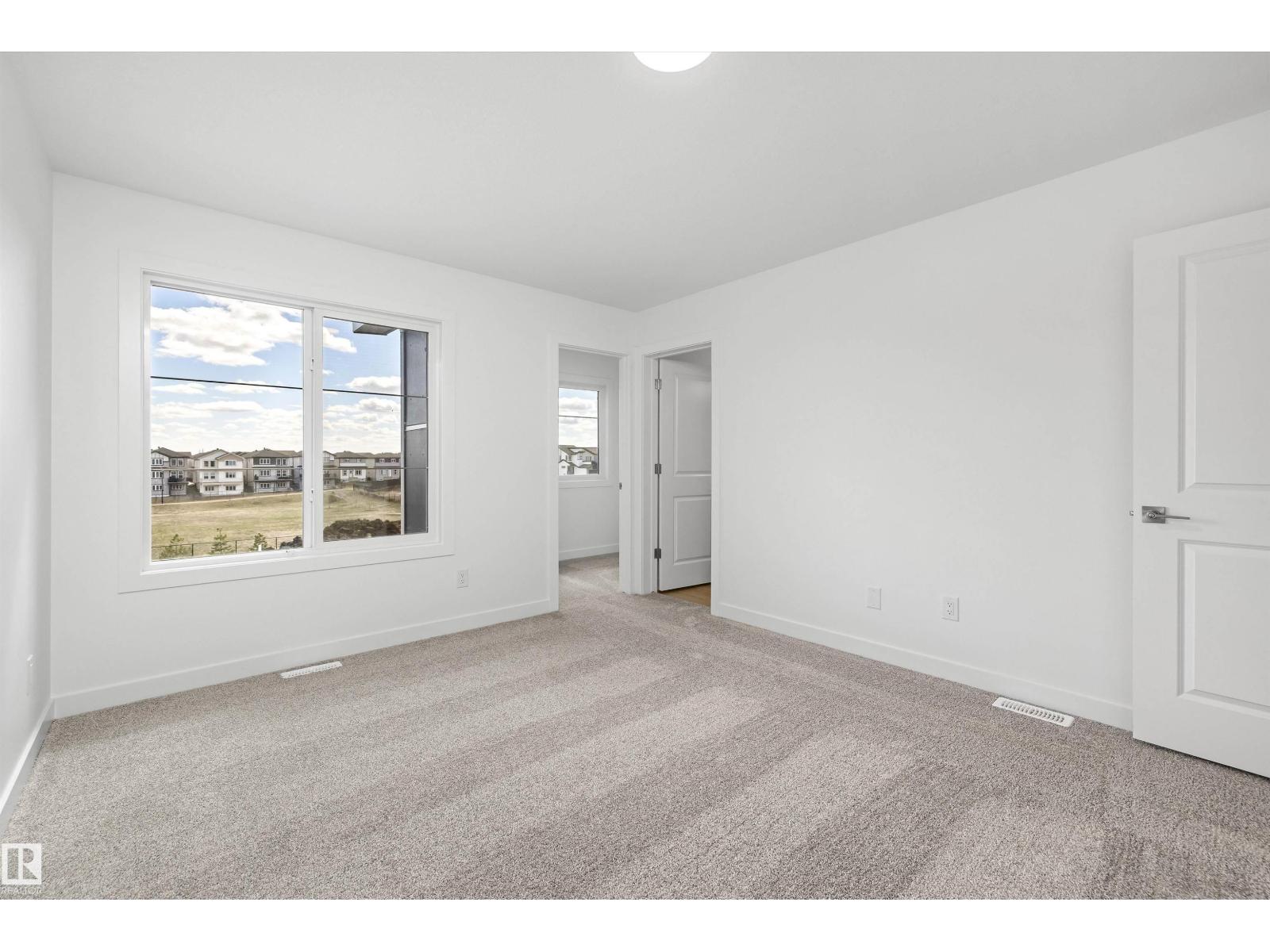 8616 183 Av Nw Property Photo 35