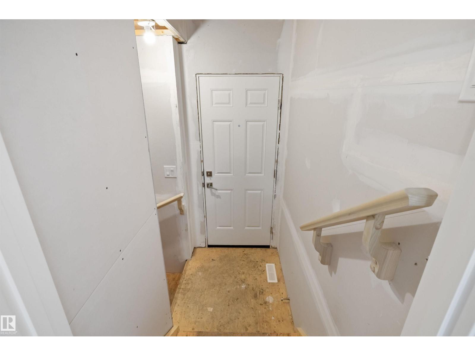 8616 183 Av Nw Property Photo 41