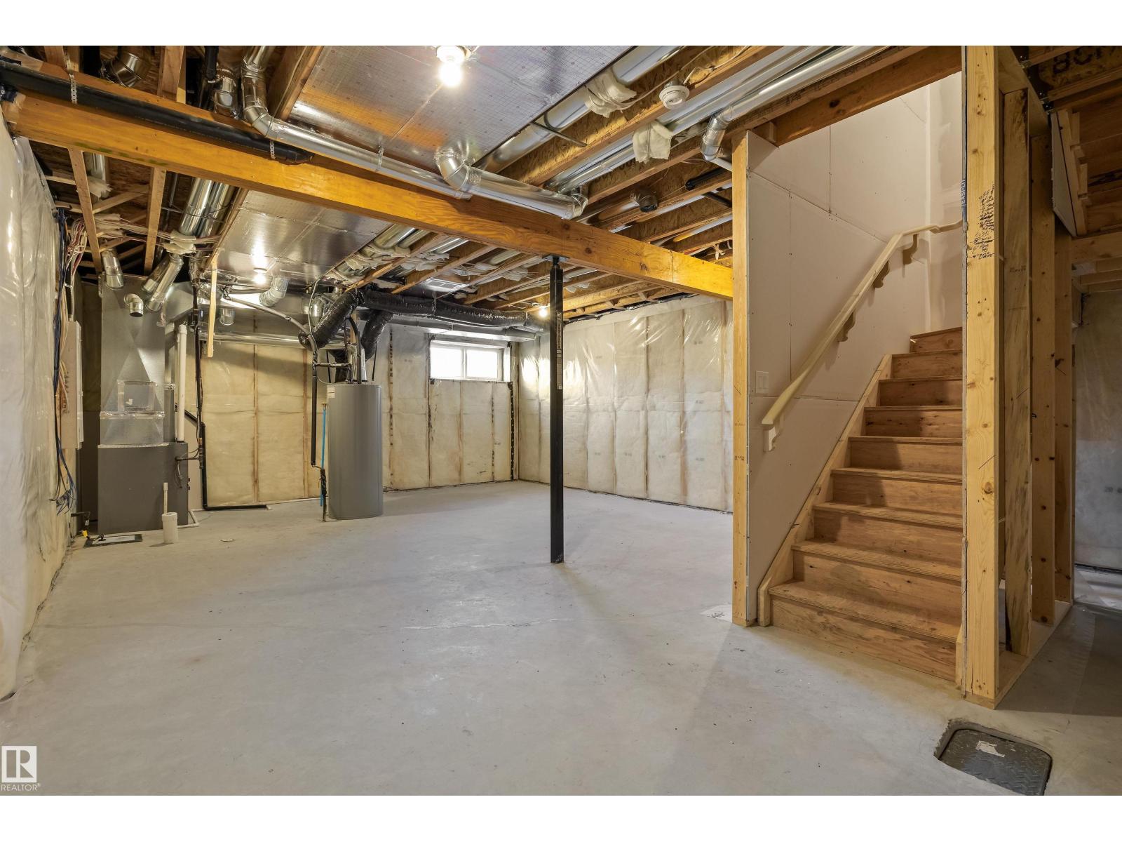8616 183 Av Nw Property Photo 42