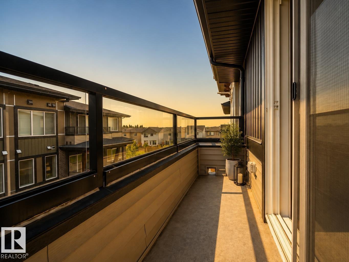 #53 16231 19 Av Sw Property Photo 18