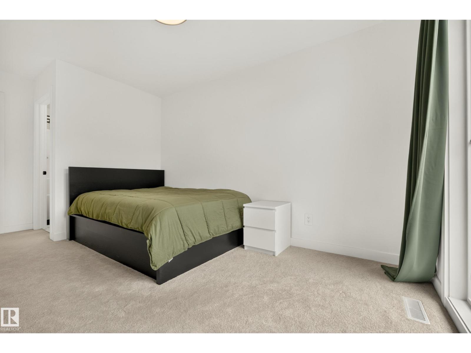 #53 16231 19 Av Sw Property Photo 20