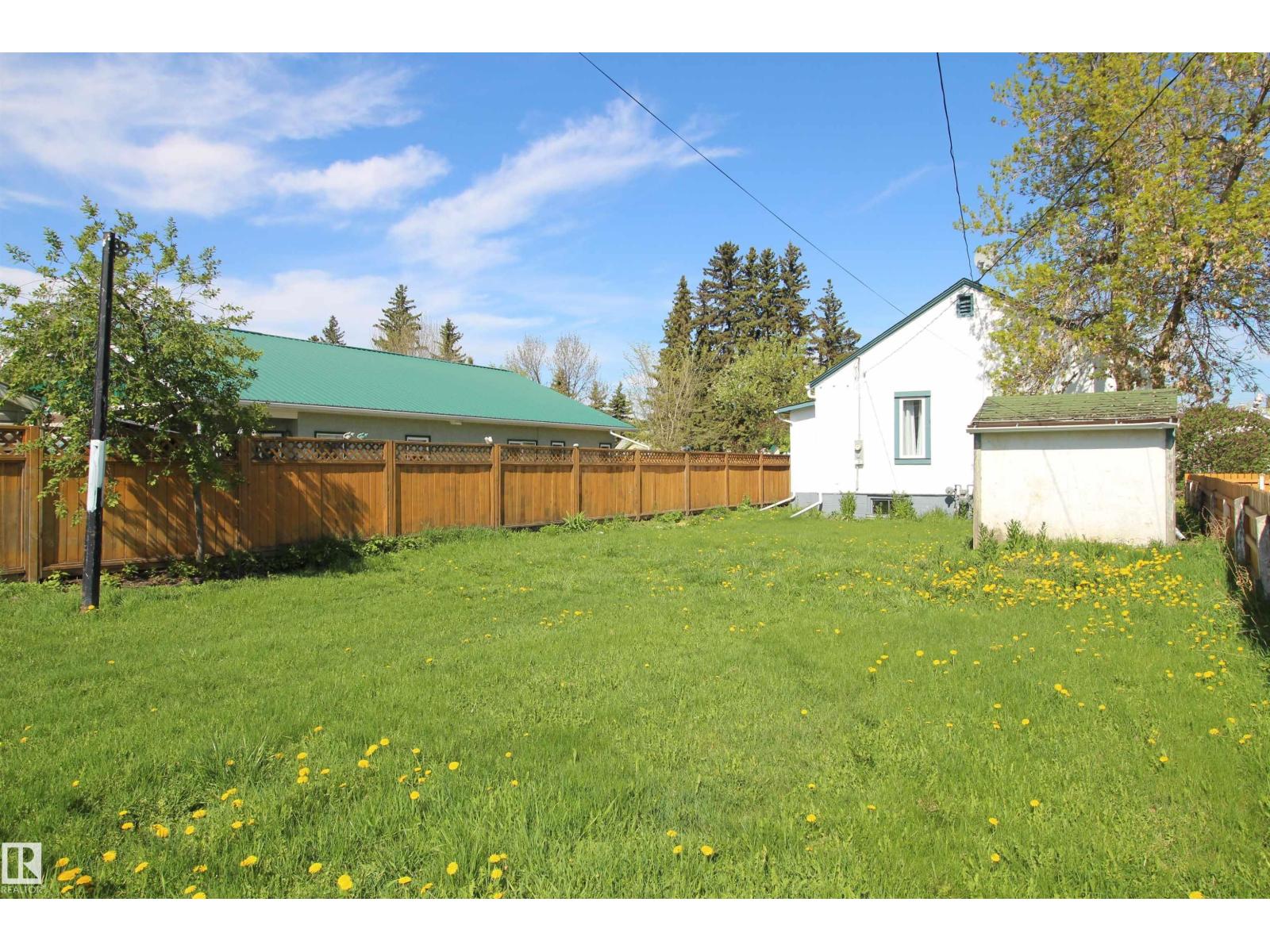 10123 104 St Property Photo 5