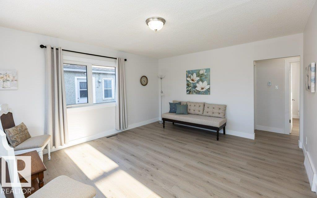 10123 104 St Property Photo 9