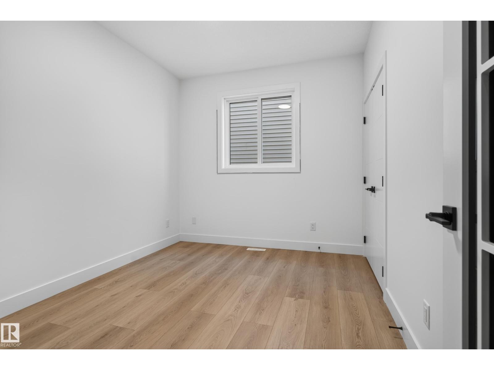 182 Elliott Wd Property Photo 6