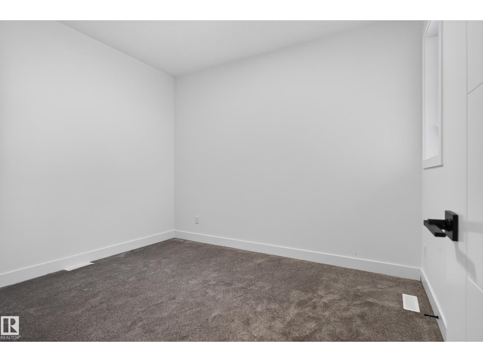 182 Elliott Wd Property Photo 42