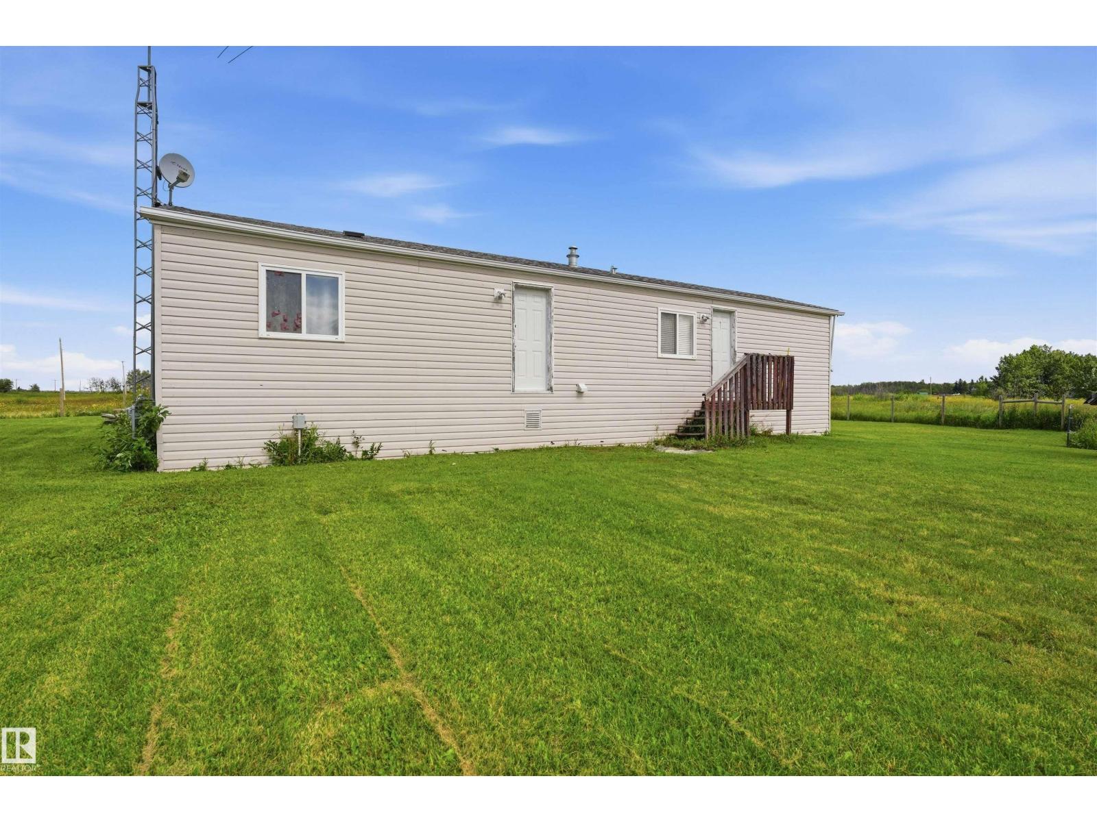 #173 53219 Range Rd 145