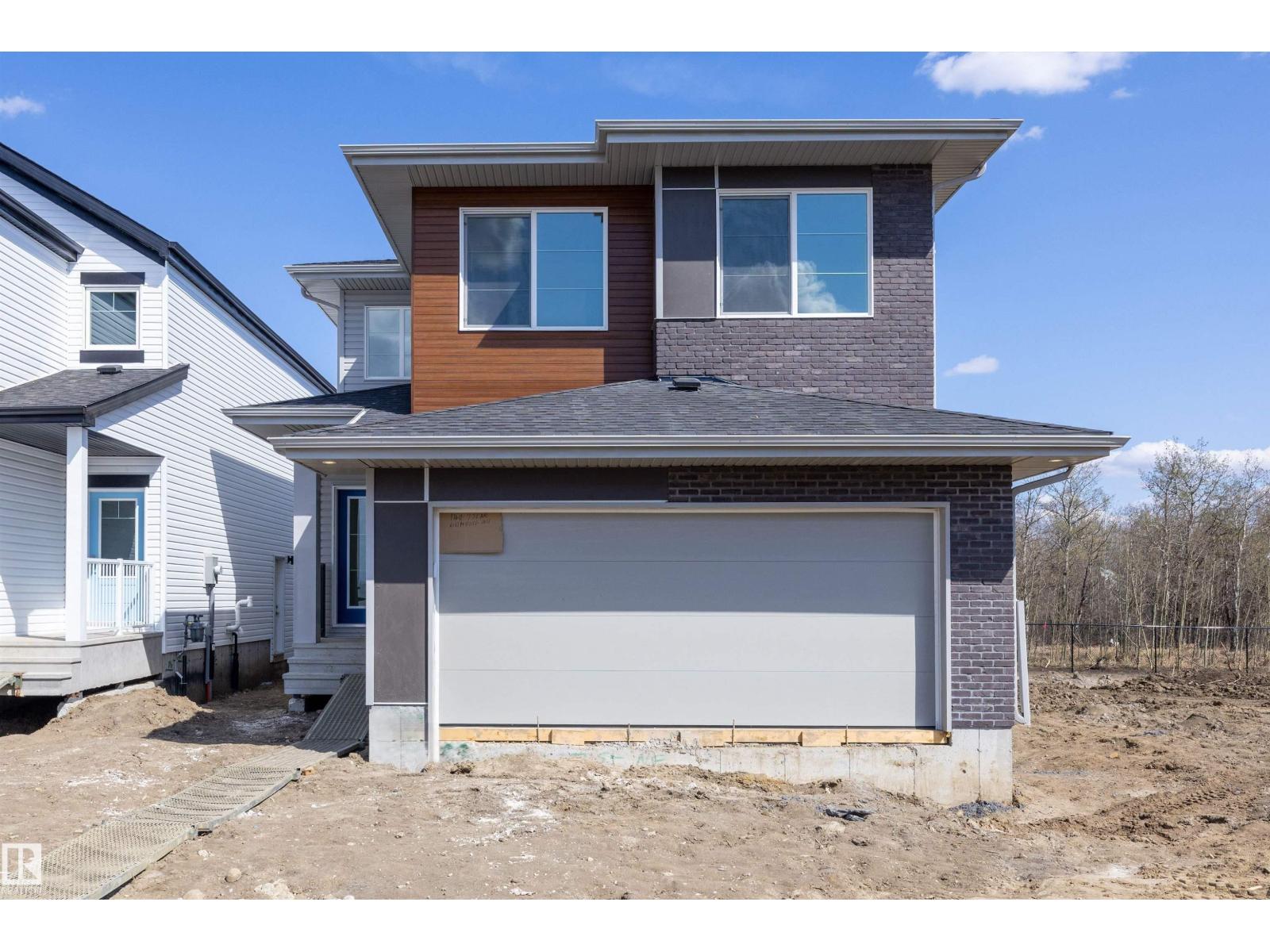 17611 7 St Ne Property Photo 1