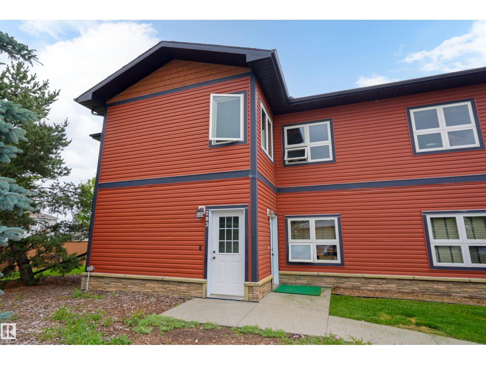 203 Graybriar Gr Property Photo 1