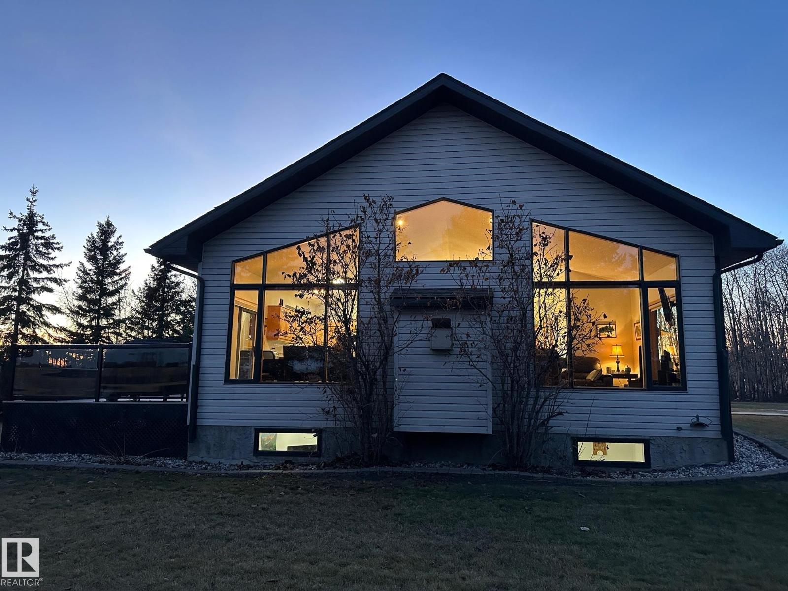 27519 79 Av Property Photo 9