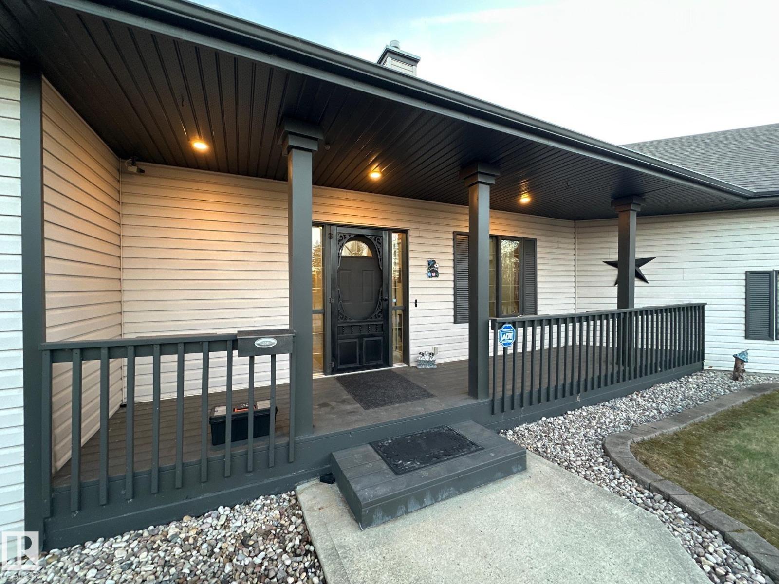 27519 79 Av Property Photo 13
