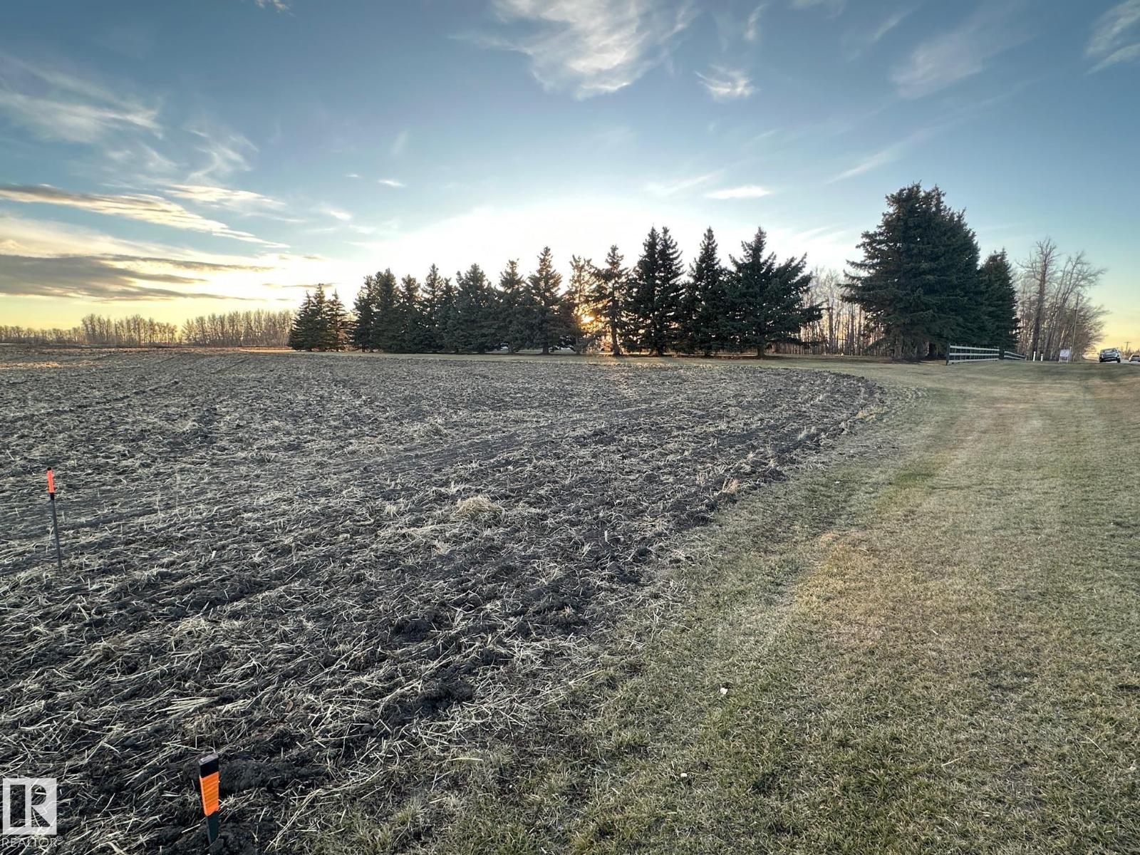 27519 79 Av Property Photo 23
