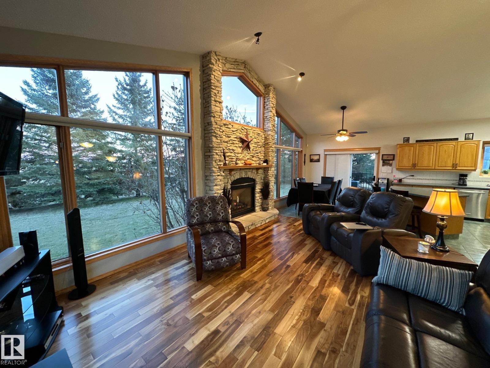 27519 79 Av Property Photo 29