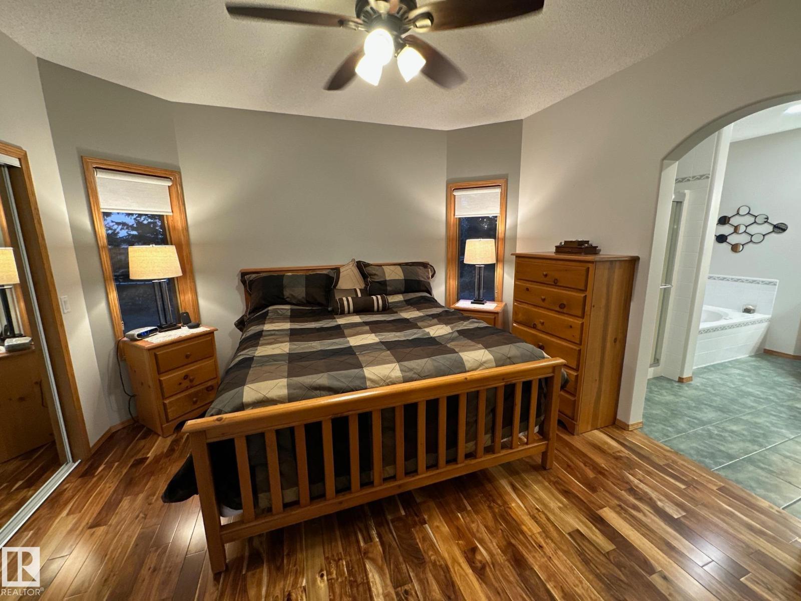 27519 79 Av Property Photo 41