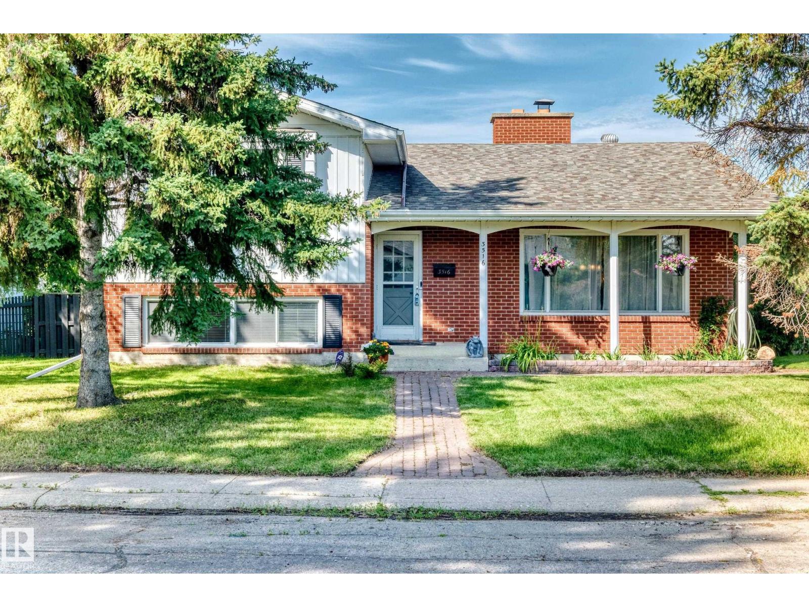 3516 117a St Nw Property Photo 1